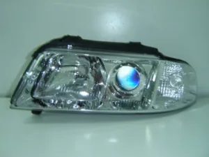 Faro Izquierdo Electrico (Modelo 99-00) para Audi A4 1994