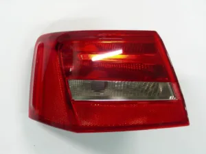 Piloto Trasero Izquierdo (4 Puertas) para Audi A6 2011