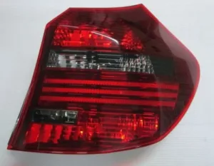 Piloto Trasero Derecho (Oscuro) para Bmw S/1 E81/E87 2007
