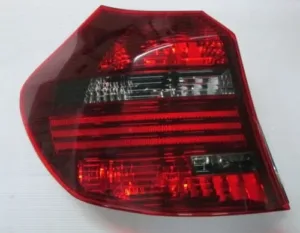 Piloto Trasero Izquierdo (Oscuro) para Bmw S/1 E81/E87 2007