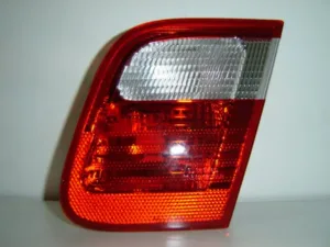 Piloto Trasero Derecho (Central 4P) para Bmw S/3 E46 4P 1998