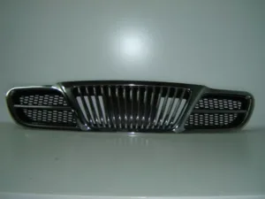 Rejilla para Daewoo LANOS 2001