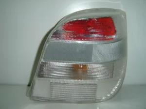Piloto Trasero Derecho (Blanco) para Ford FIESTA MK3 1989