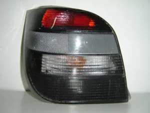 Piloto Trasero Izquierdo (Ahumado) para Ford FIESTA MK3 1989