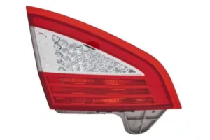 Piloto Trasero Izquierdo Interior (4 Puertas) (Hella) para Ford MONDEO 2007