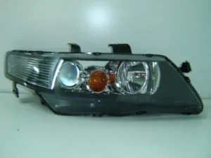 Faro Derecho Electrico para Honda ACCORD 2003