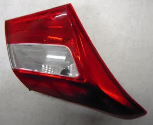 Piloto Trasero Izquierdo (Aleta) (Hatch Back) para Hyundai I30 2012