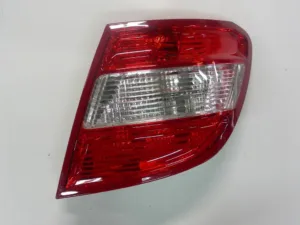 Piloto Trasero Izquierdo (Sw Rojo-Ahumado) para Mercedes-Benz C W204 2007