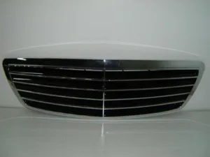 Rejilla Cromada-Negra (Modelo 2002-) para Mercedes-Benz S W220 1998