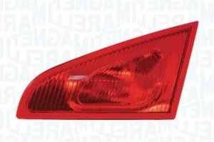 Piloto Trasero Derecho Medio (Magneti Marelli) (3 Puertas ) para Mitsubishi COLT 2004