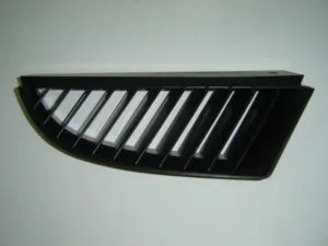Rejilla Derecha para Mitsubishi COLT 2004