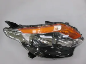 Faro Derecho (Regulacion Manual/Electrica) Interior Negro (H4) para Mitsubishi L200 PICK-UP 2015