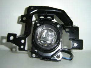 Faro Antiniebla Izquierdo para Mitsubishi LANCER 2004
