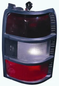 Piloto Trasero Izquierdo (Ahumado) para Mitsubishi PAJERO 1991