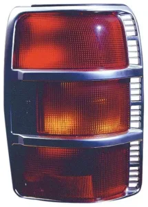 Piloto Trasero Izquierdo (Con Aro Cromado) para Mitsubishi PAJERO 1991