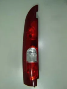 Piloto Trasero Izquierdo (2P) para Nissan KUBISTAR 2003