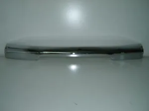 Centro Paragolpes Delantero 2Wd (Cromado) para Nissan PICK-UP D22 1998