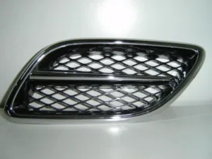 Rejilla Izquierda (Negra /Cromada) para Nissan PRIMERA P11 1999