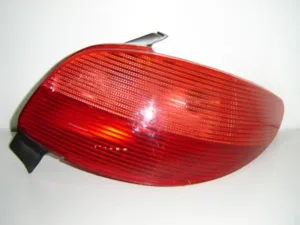 Piloto Trasero Derecho para Peugeot 206 1998