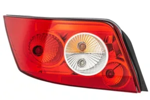 Piloto Trasero Izquierdo (Modelo Cc) (Hella) para Renault MEGANE II 2002
