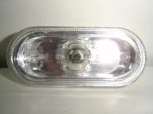 Piloto Lateral Derecho Ó Izquierdo (Transparente) para Seat EXEO 2009 y IBIZA III 2002 y Volkswagen BORA 1998, FOX 2005, GOLF IV 1997, GOLF V 2003, LUPO 1998, PASSAT B6 2000, POLO 2001, SHARAN 2000 y TRANSPORTER T5 2003