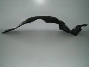 Resguardo Paso De Rueda Delantero Izquierdo para Suzuki BALENO 1998