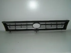 Rejilla (Sedan) para Toyota COROLLA AE100 1992
