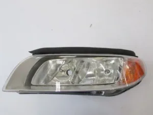 Faro Izquierdo Electrico Con Motor (H7/H9/Led) para Volvo S80 2013, V70 2013 y XC70 2013