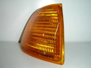 Piloto Delantero Derecho (Amarillo) (Sin Casquillo) para Volkswagen CADDY II 1996 y POLO 1994
