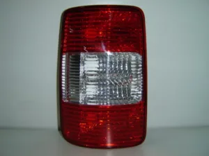 Piloto Trasero Izquierdo para Volkswagen CADDY III 2004