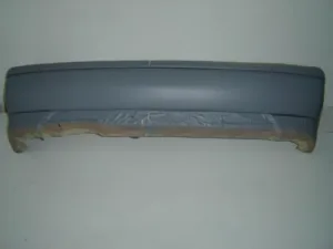 Paragolpes Trasero Imprimado (Mitad) para Volkswagen GOLF III 1991