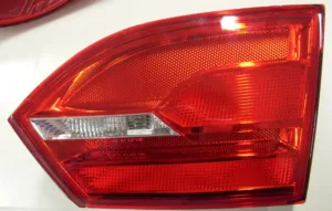Piloto Trasero Derecho (Porton) (4 Puertas) para Volkswagen JETTA IV 2011