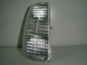 Piloto Delantero Derecho (Blanco) para Volkswagen POLO 1990