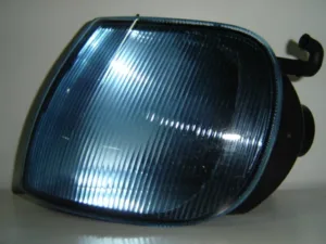 Piloto Delantero Izquierdo (Azul) para Volkswagen POLO 1994