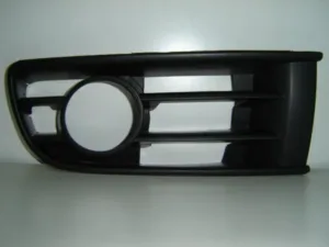 Rejilla Izquierda Paragolpes Delantero (Con Agujero Para Antiniebla) para Volkswagen POLO 2001